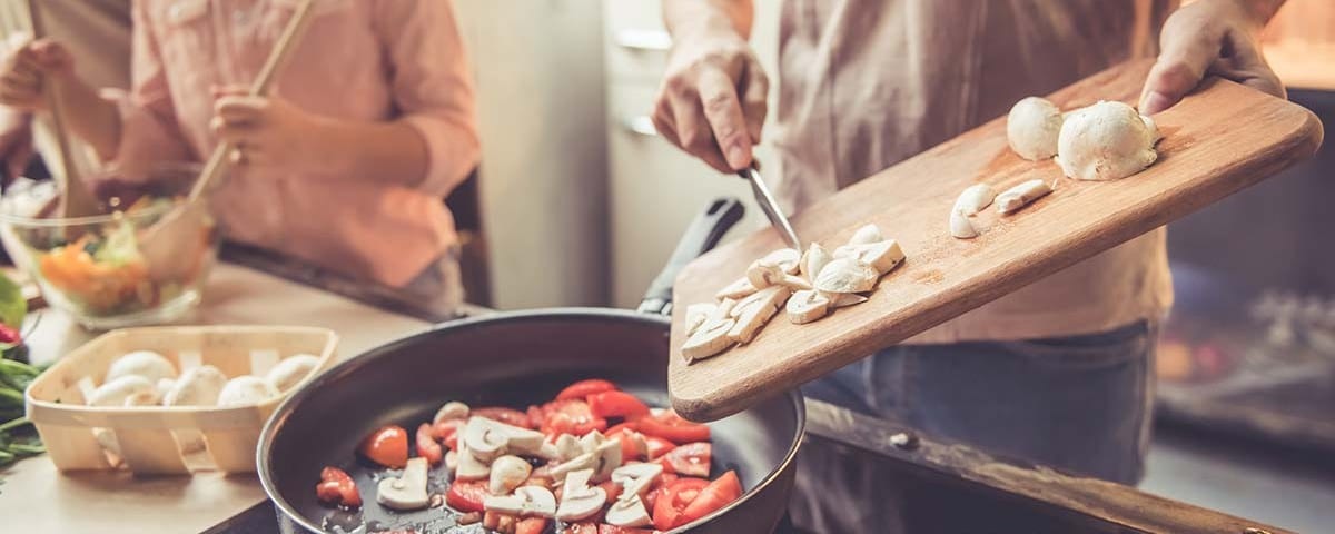Discover the Benefits of Eating Home Cooked Meals from Housecook