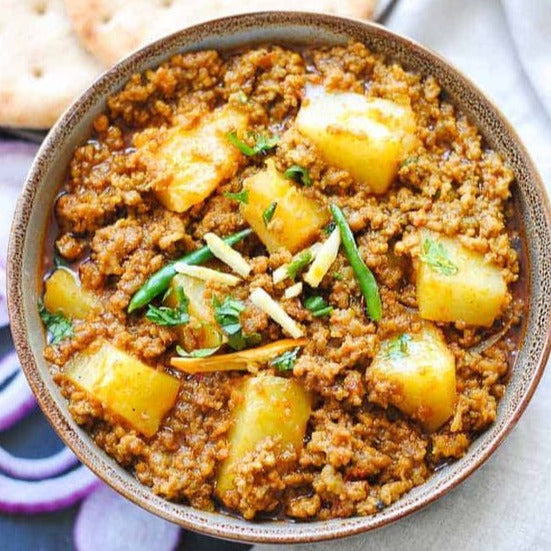 Minced Chicken with Potatoes (Aloo Qeema) (Sun)