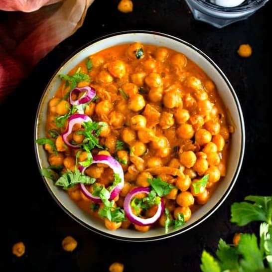 Indian Butter Chickpeas with Garlic Bread (Sun)
